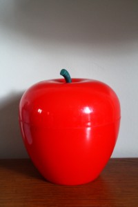 pomme glaçon rouge années 70 Rouge Garden