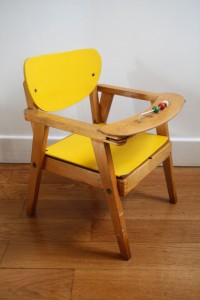 chaise pot bébé ancienne mobilier vintage Rouge Garden