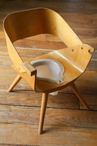 chaise pot scandinave années 50 Rouge Garden 
