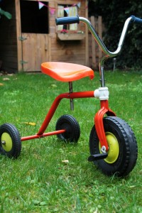 tricycle 1970 jouet vintage Rouge Garden